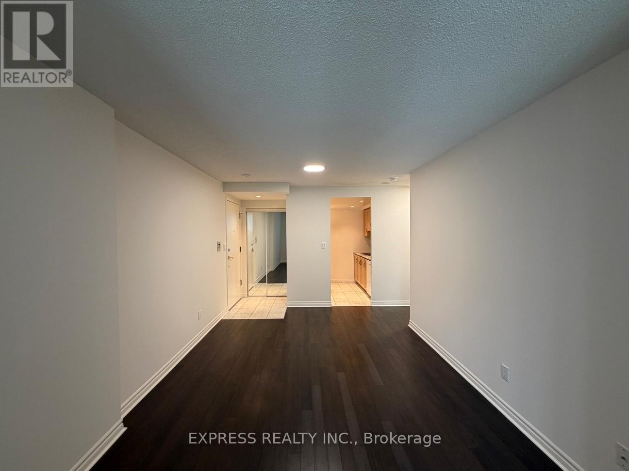 901 - 168 Simcoe Street, Toronto, Ontario  M5H 4C9 - Photo 5 - C13070904