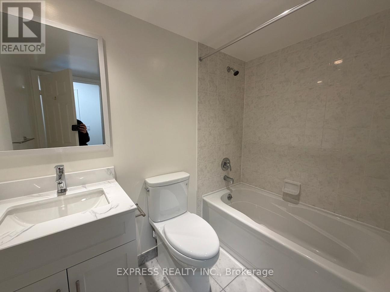 901 - 168 Simcoe Street, Toronto, Ontario  M5H 4C9 - Photo 8 - C13070904