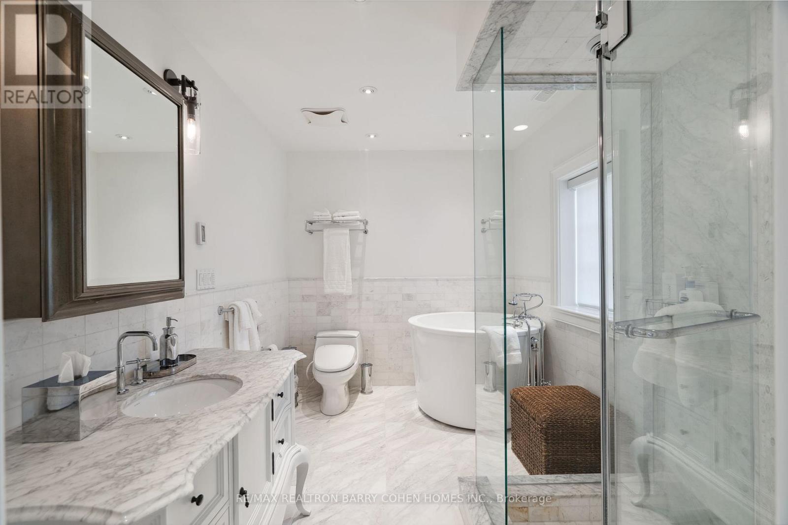 15 Park Lane Circle, Toronto, Ontario  M3B 1Z8 - Photo 20 - C13070912