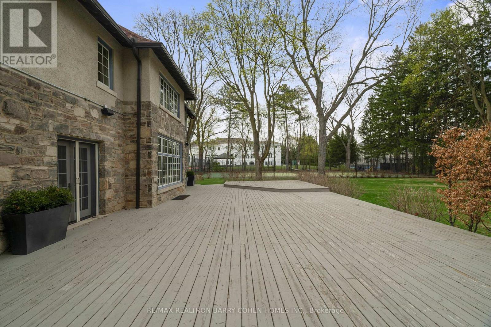 15 Park Lane Circle, Toronto, Ontario  M3B 1Z8 - Photo 42 - C13070912