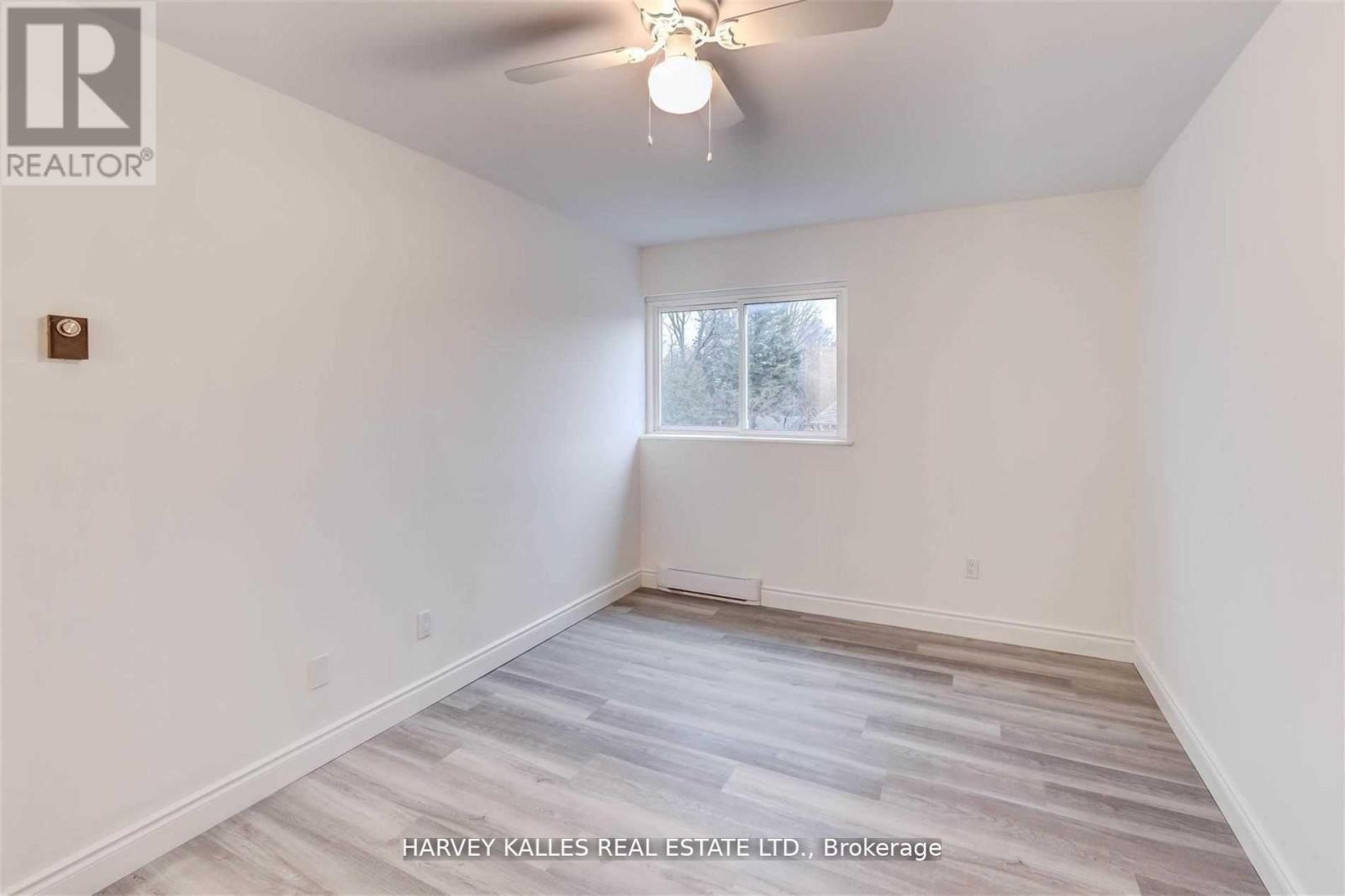 B - 901 Millwood Road, Toronto, Ontario  M4G 1X2 - Photo 11 - C13070976