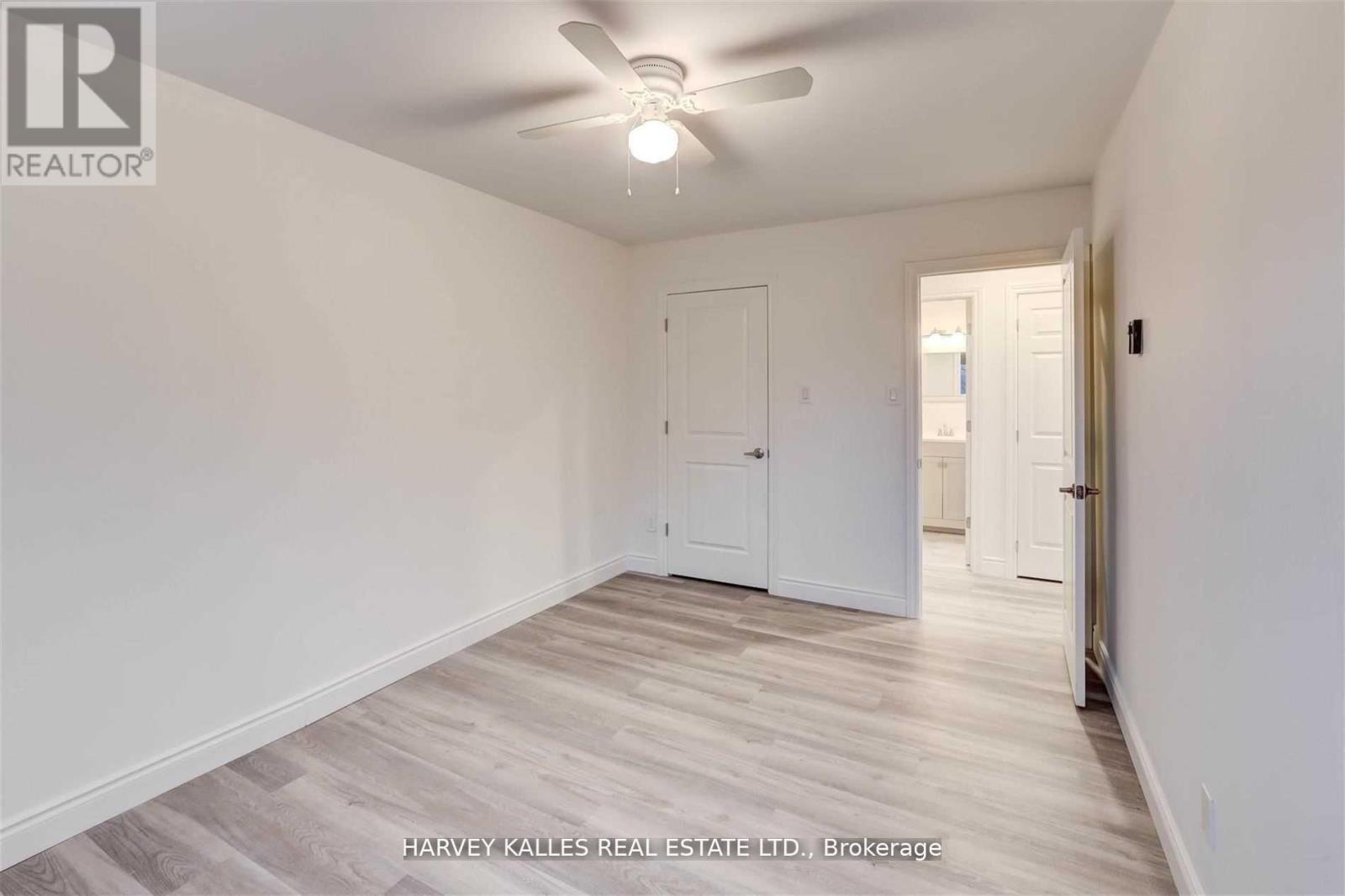 B - 901 Millwood Road, Toronto, Ontario  M4G 1X2 - Photo 12 - C13070976