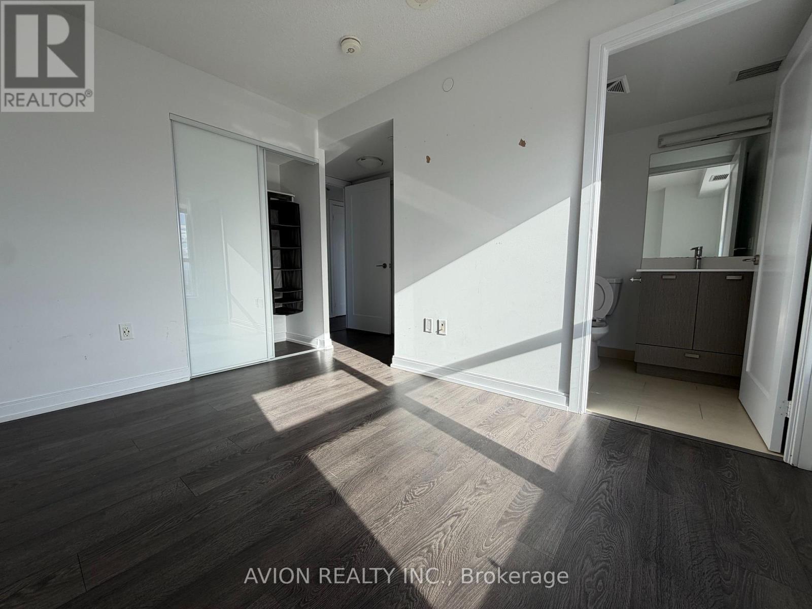 2722 - 275 Village Green Square, Toronto, Ontario  M1S 0L8 - Photo 4 - E13070870