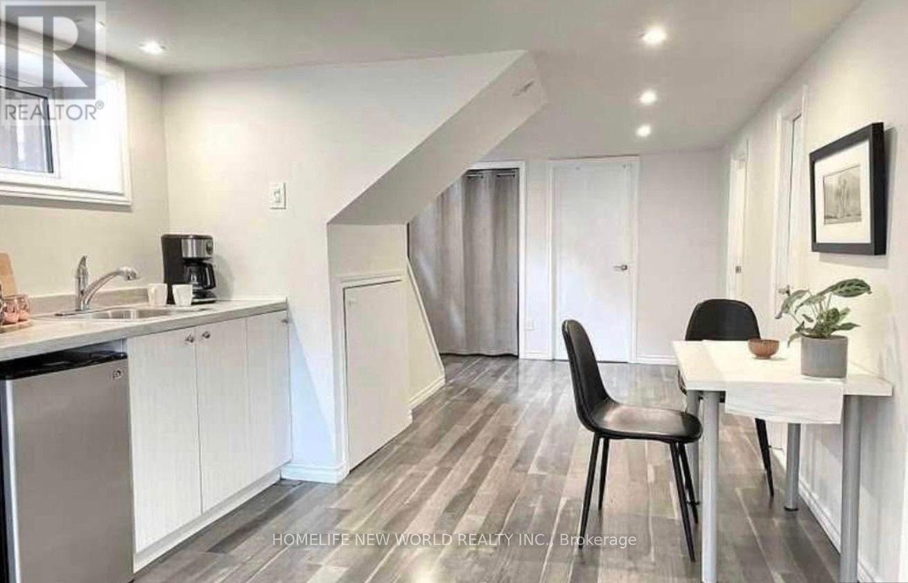 Bsmt - 98 Lynvalley Crescent, Toronto, Ontario  M1R 2V4 - Photo 11 - E13071026