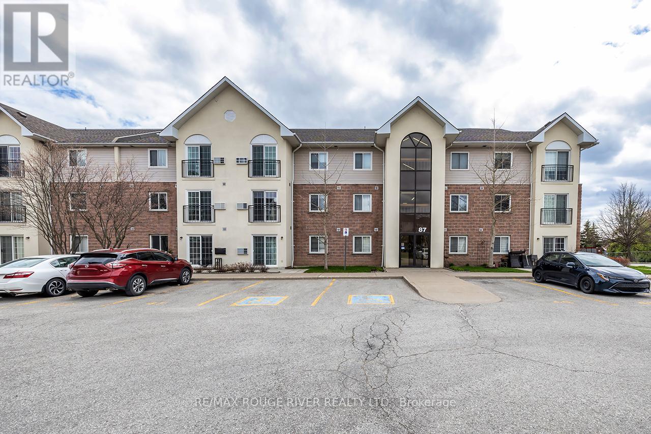 307 - 87 Aspen Springs Drive, Clarington, Ontario  L1C 5J8 - Photo 2 - E13071288