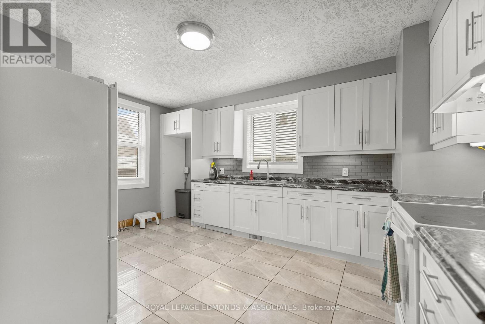 87 Dickson Street, Pembroke, Ontario  K8A 2W8 - Photo 15 - X12934140