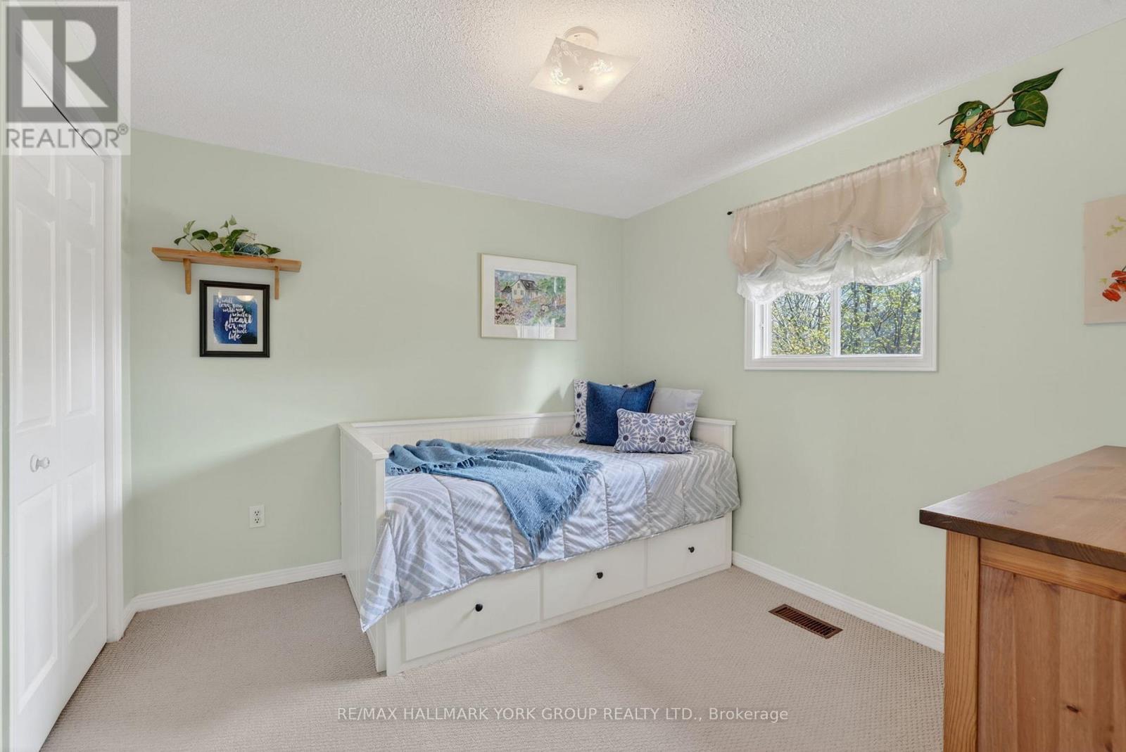 16 Wenderly Drive, Aurora, Ontario  L4G 1V4 - Photo 31 - N13070950