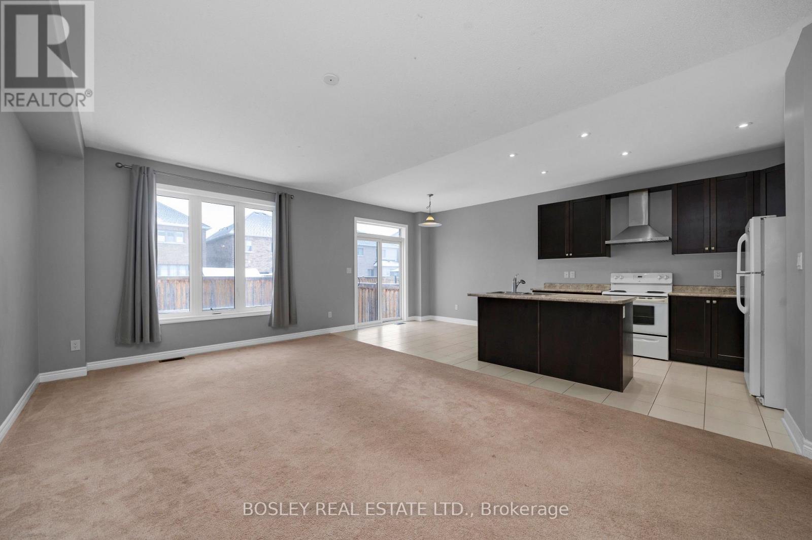 24 Schwalm Crescent, New Tecumseth (Tottenham), Ontario  L0G 1W0 - Photo 4 - N13071242