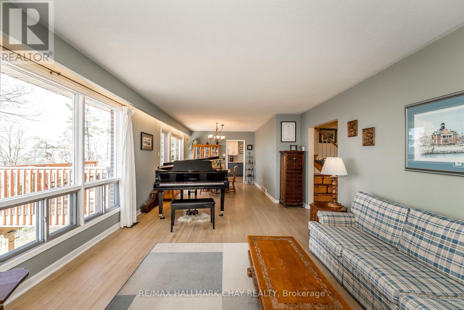 365 Codrington Street, Barrie (Codrington), Ontario  L4M 1S9 - Photo 10 - S13067884