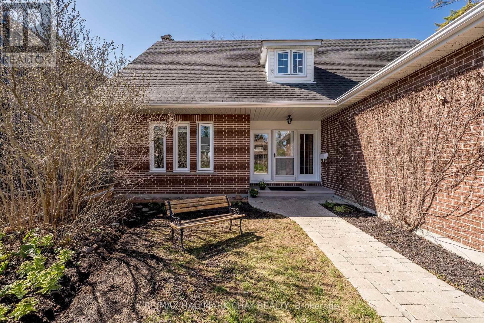 365 Codrington Street, Barrie (Codrington), Ontario  L4M 1S9 - Photo 5 - S13067884