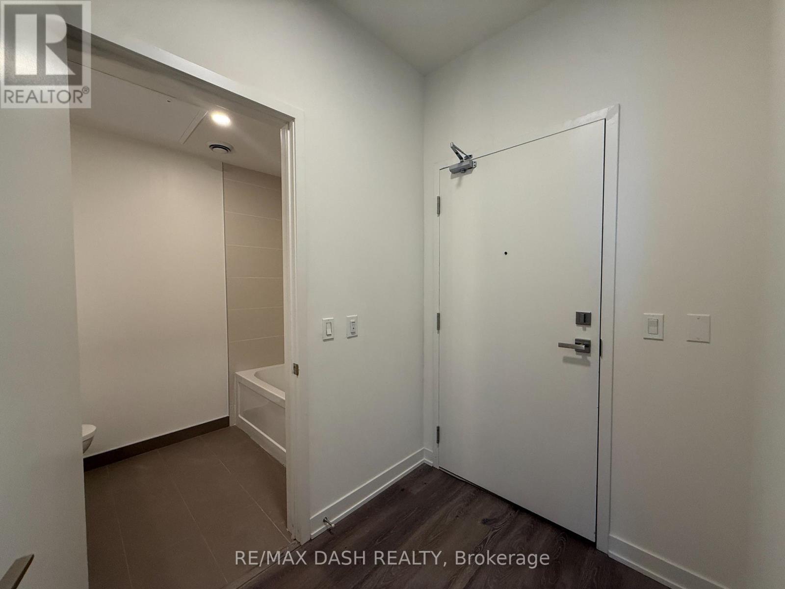 104 - 10 Deerlick Court, Toronto, Ontario  M3A 0A7 - Photo 5 - C12883176