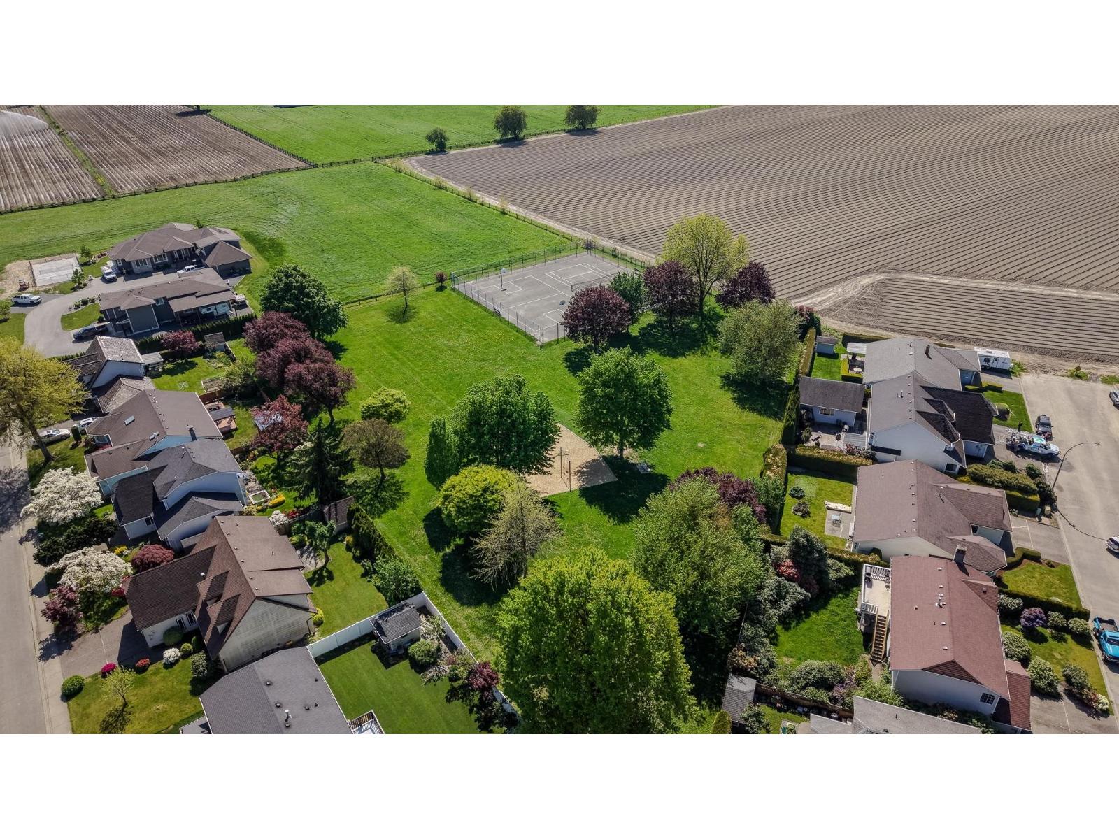 6915 Coach Lamp Drive, Sardis West Vedder, Chilliwack, British Columbia  V2R 2V4 - Photo 29 - R3118264