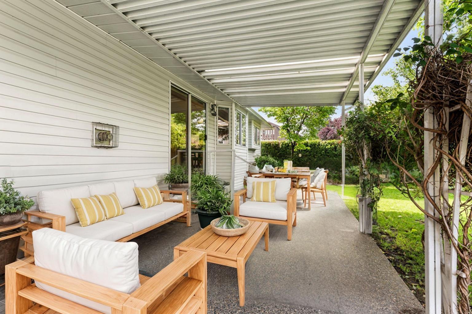 6915 Coach Lamp Drive, Sardis West Vedder, Chilliwack, British Columbia  V2R 2V4 - Photo 25 - R3118264