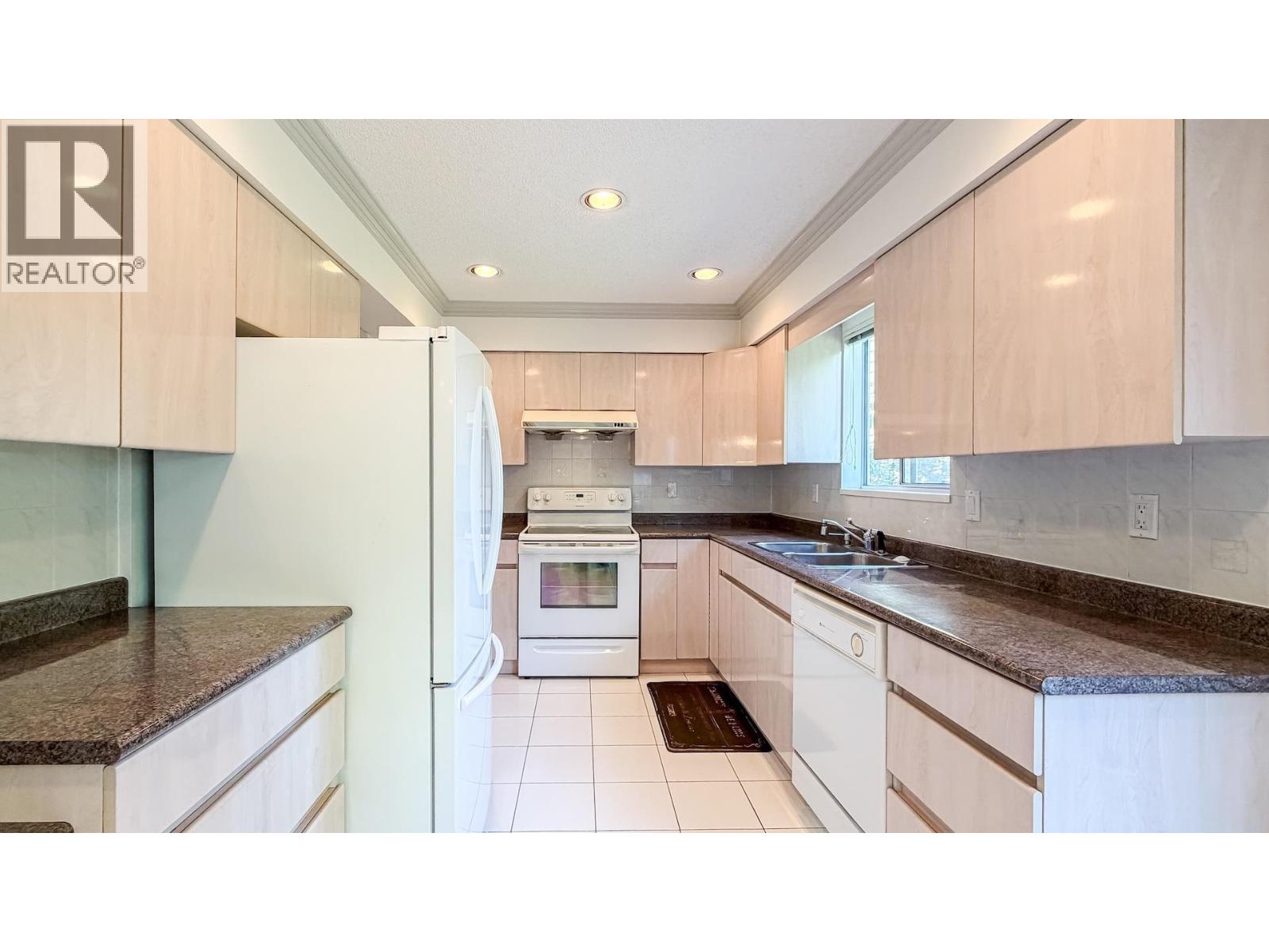9626 Pickering Drive, Richmond, British Columbia  V7E 4Y3 - Photo 16 - R3118233