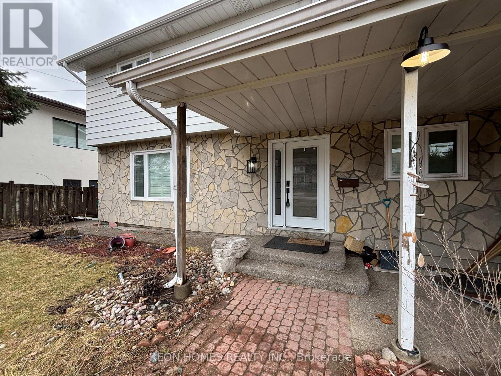 (Main) - 724 Sheppard Avenue, Pickering, Ontario  L1V 1G5 - Photo 3 - E13070960