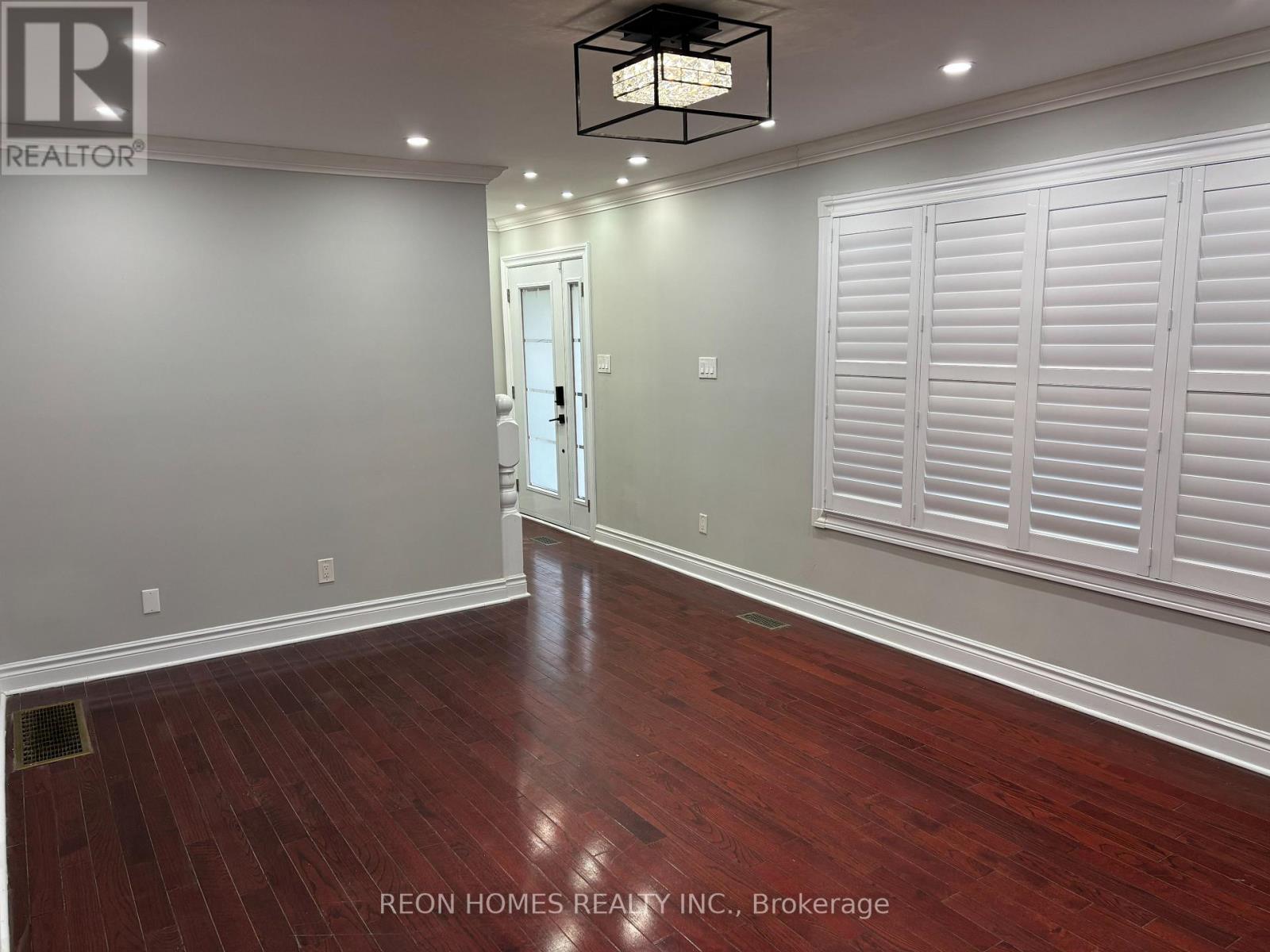 (Main) - 724 Sheppard Avenue, Pickering, Ontario  L1V 1G5 - Photo 9 - E13070960