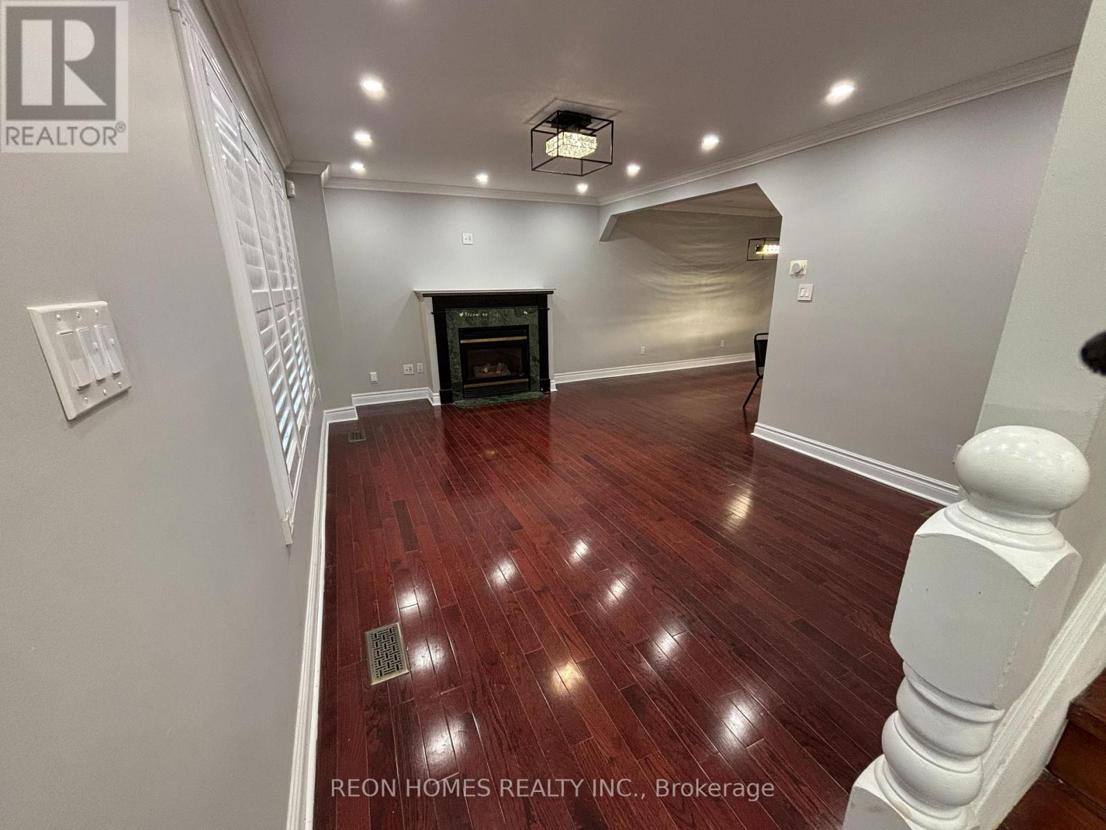 (Main) - 724 Sheppard Avenue, Pickering, Ontario  L1V 1G5 - Photo 8 - E13070960