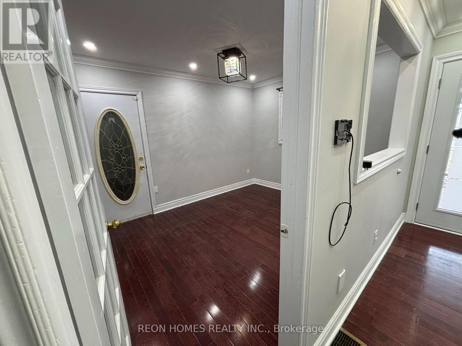 (Main) - 724 Sheppard Avenue, Pickering, Ontario  L1V 1G5 - Photo 5 - E13070960