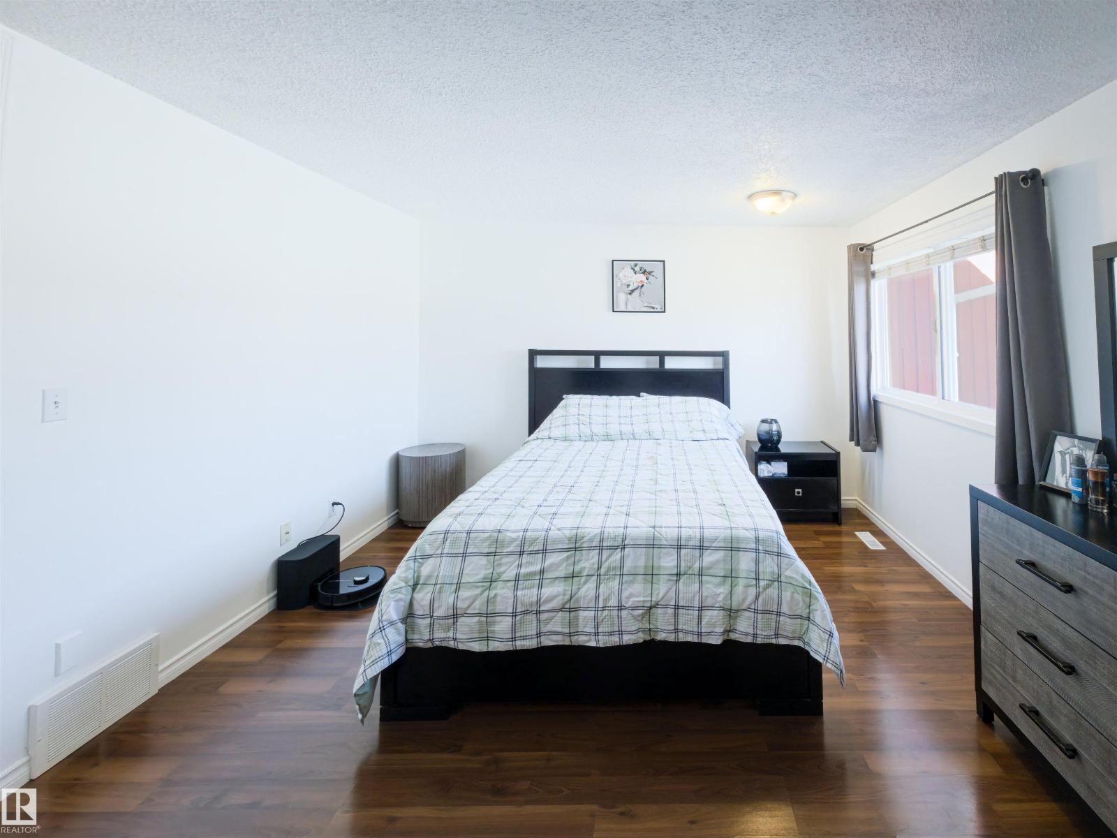 10618 Beaumaris Rd Nw, Edmonton, Alberta  T5X 3N4 - Photo 10 - E4485268