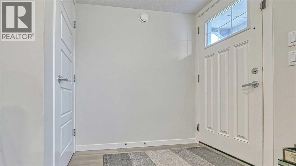 417 Cranbrook Square SE, Calgary, Alberta  T3M 3K8 - Photo 3 - A2304512