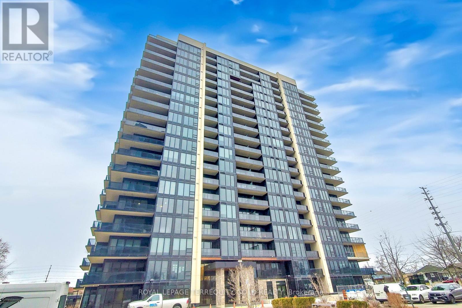 505 - 1035 Southdown Road, Mississauga, Ontario  L5J 0A2 - Photo 1 - W13070908