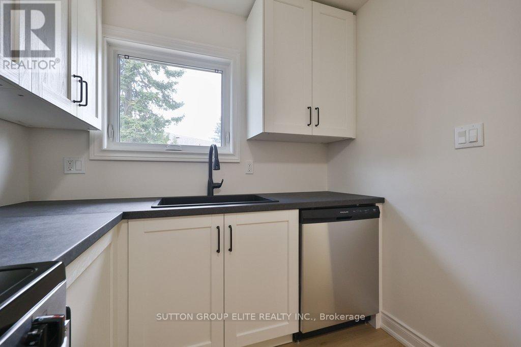 1488 Swanage Crescent SW, Mississauga, Ontario  L5J 3N8 - Photo 13 - W13070972