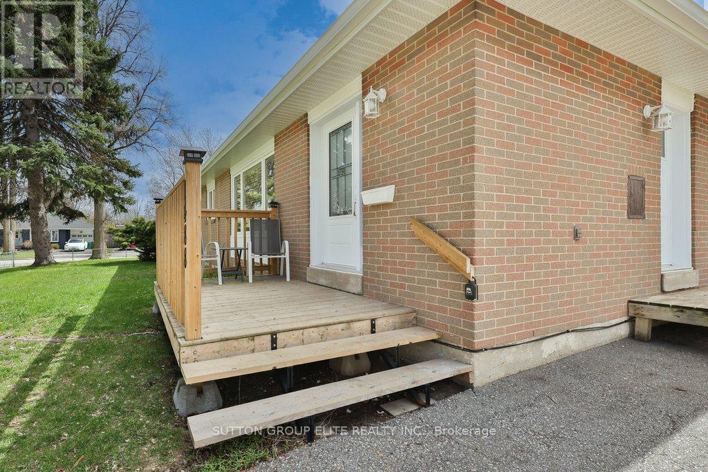1488 Swanage Crescent SW, Mississauga, Ontario  L5J 3N8 - Photo 5 - W13070972