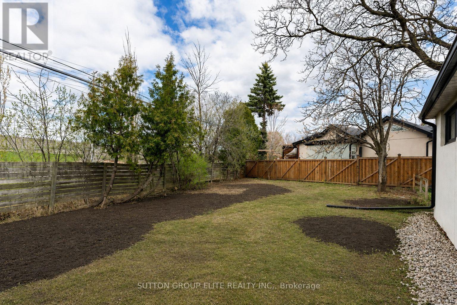 19 Hardwick Court, Toronto, Ontario  M9C 4G5 - Photo 25 - W13070974