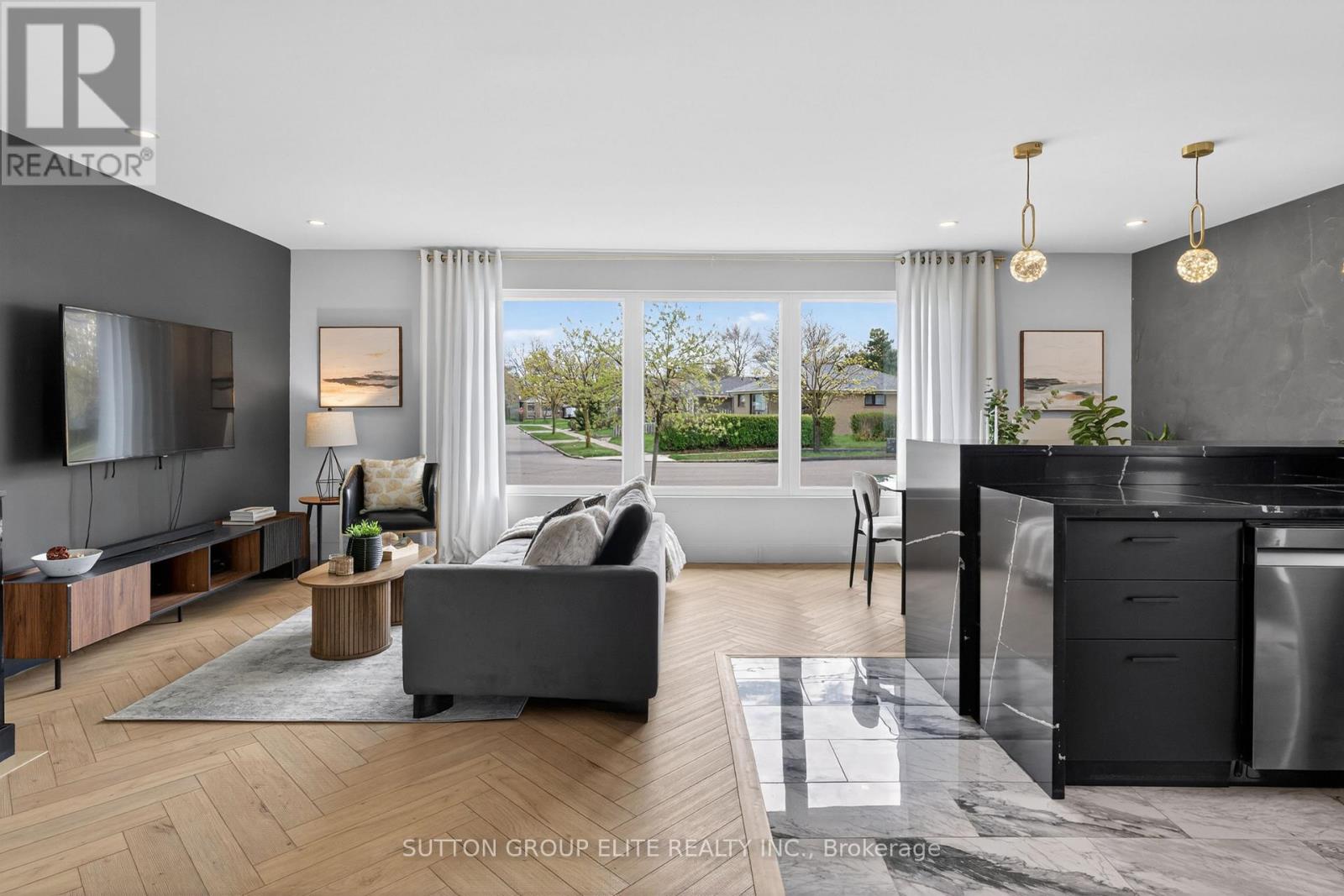 19 Hardwick Court, Toronto, Ontario  M9C 4G5 - Photo 3 - W13070974