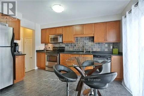 2584 Valleyridge Drive, Oakville, Ontario  L6M 5H5 - Photo 6 - W13071022