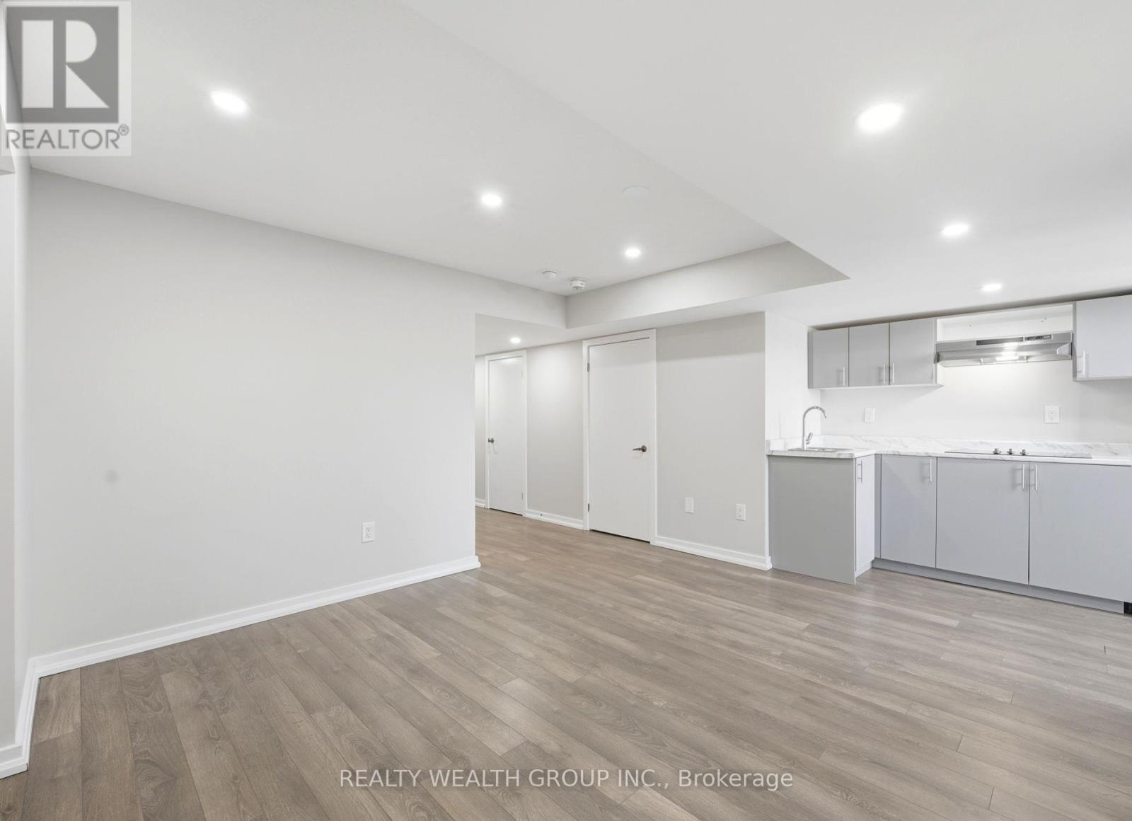 112 Golden Springs Drive, Brampton, Ontario  L7A 4N7 - Photo 27 - W13071048