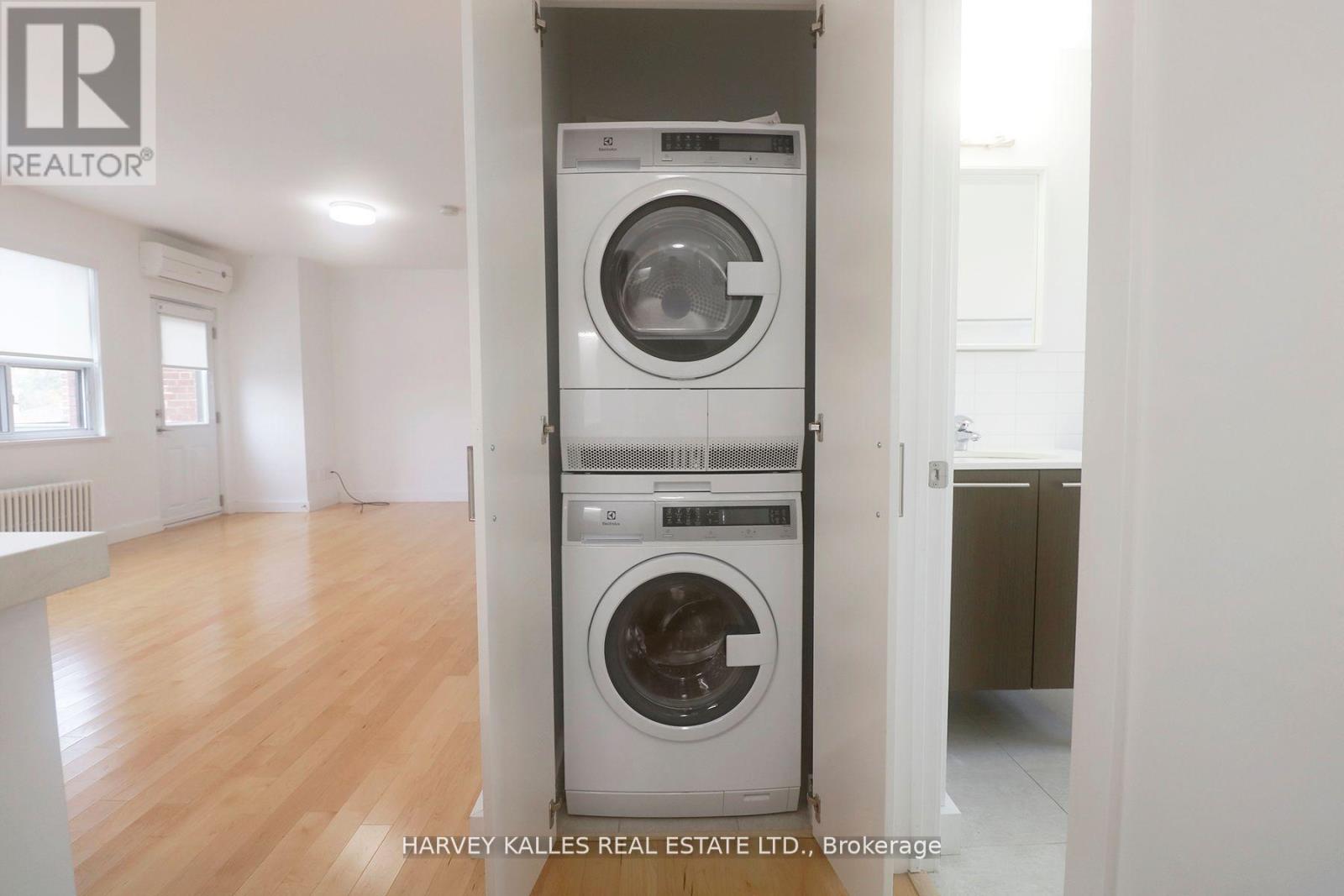 7 - 4 Benson Avenue, Mississauga, Ontario  L5H 2P2 - Photo 13 - W13071070