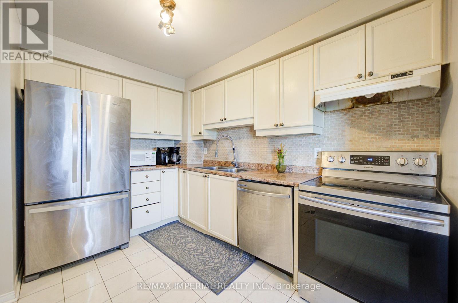 44 - 5305 Glen Erin Drive, Mississauga, Ontario  L5M 5N7 - Photo 7 - W13071078