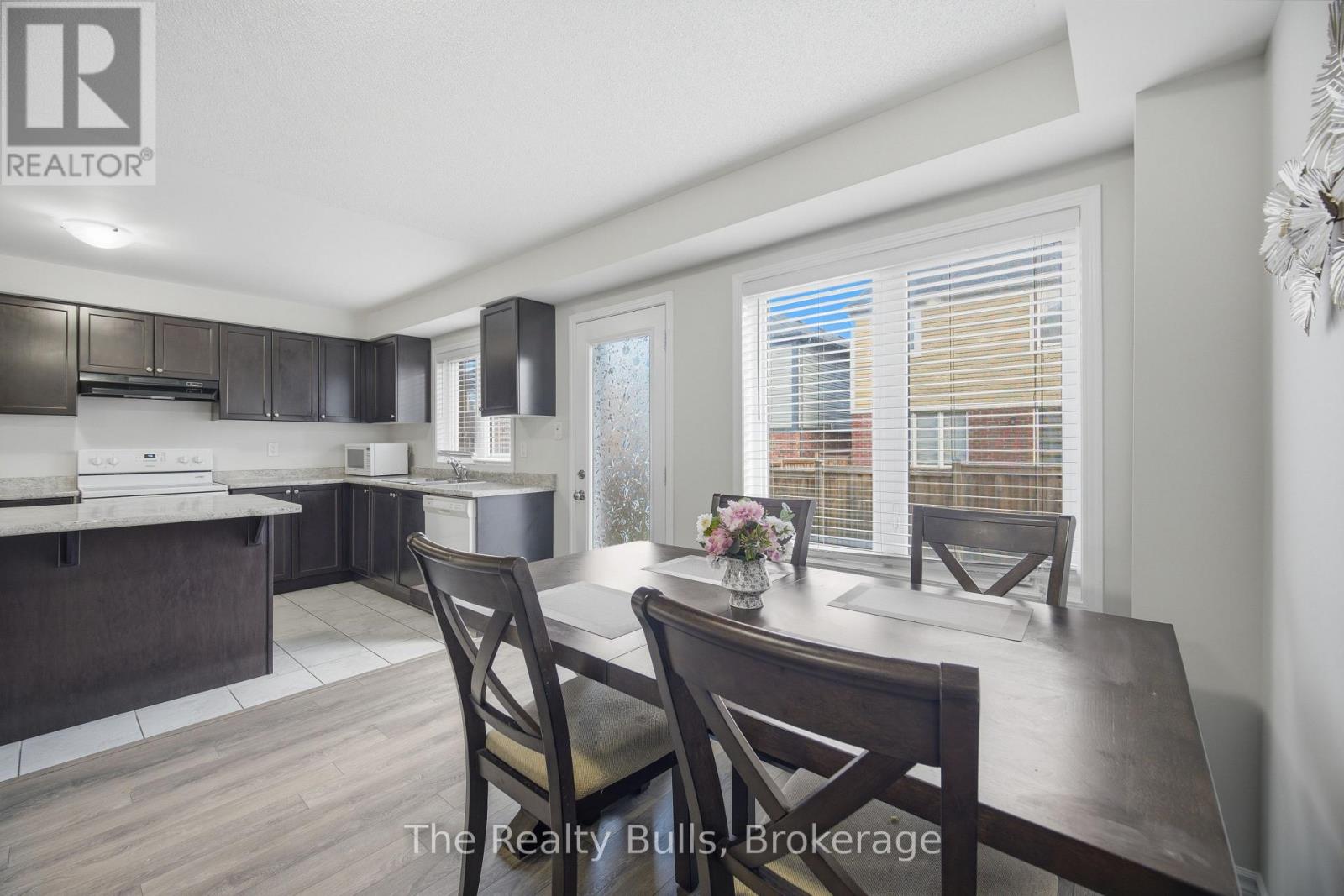 37 Lothbury Drive NW, Brampton, Ontario  L7A 4G6 - Photo 14 - W13071156
