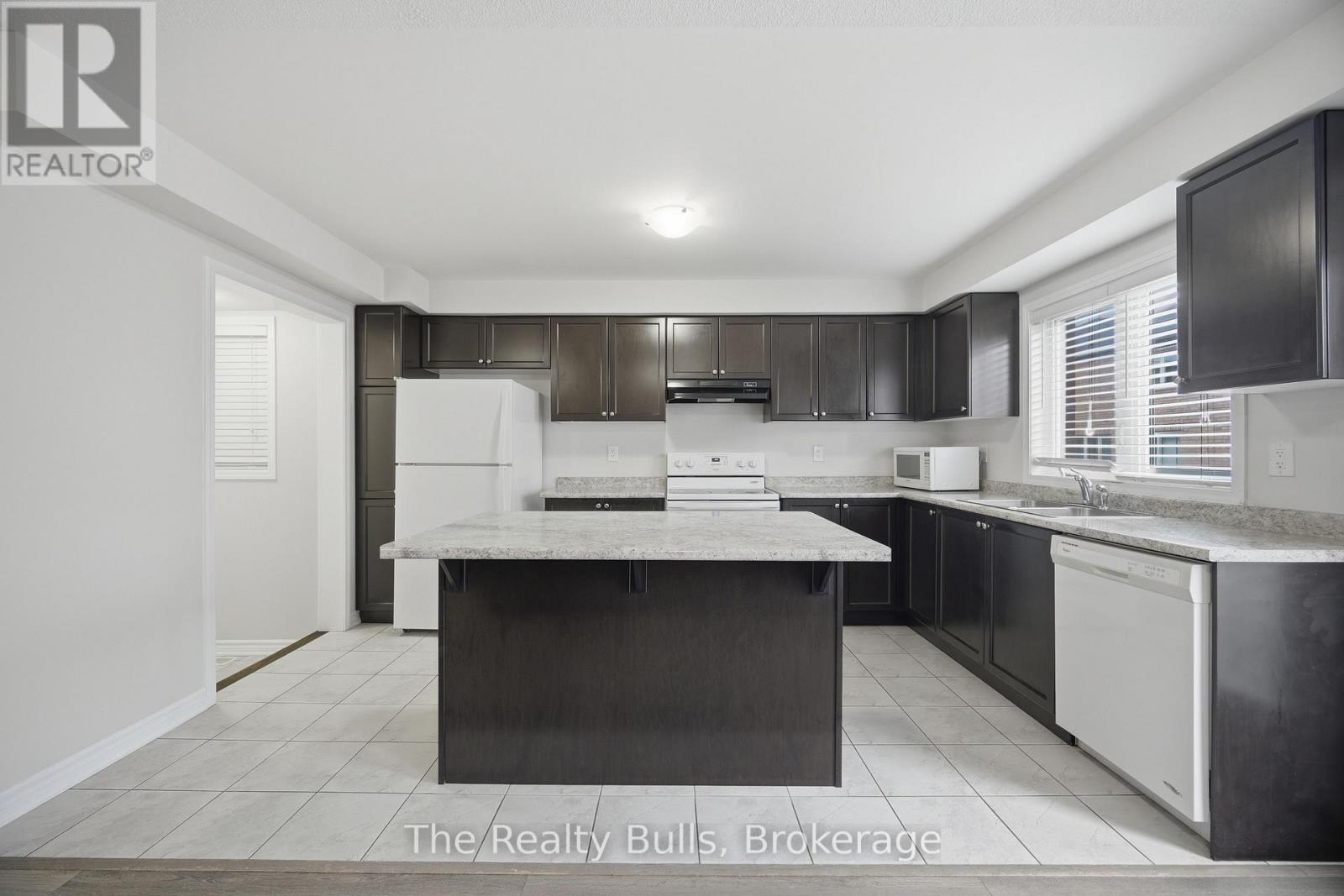 37 Lothbury Drive NW, Brampton, Ontario  L7A 4G6 - Photo 15 - W13071156