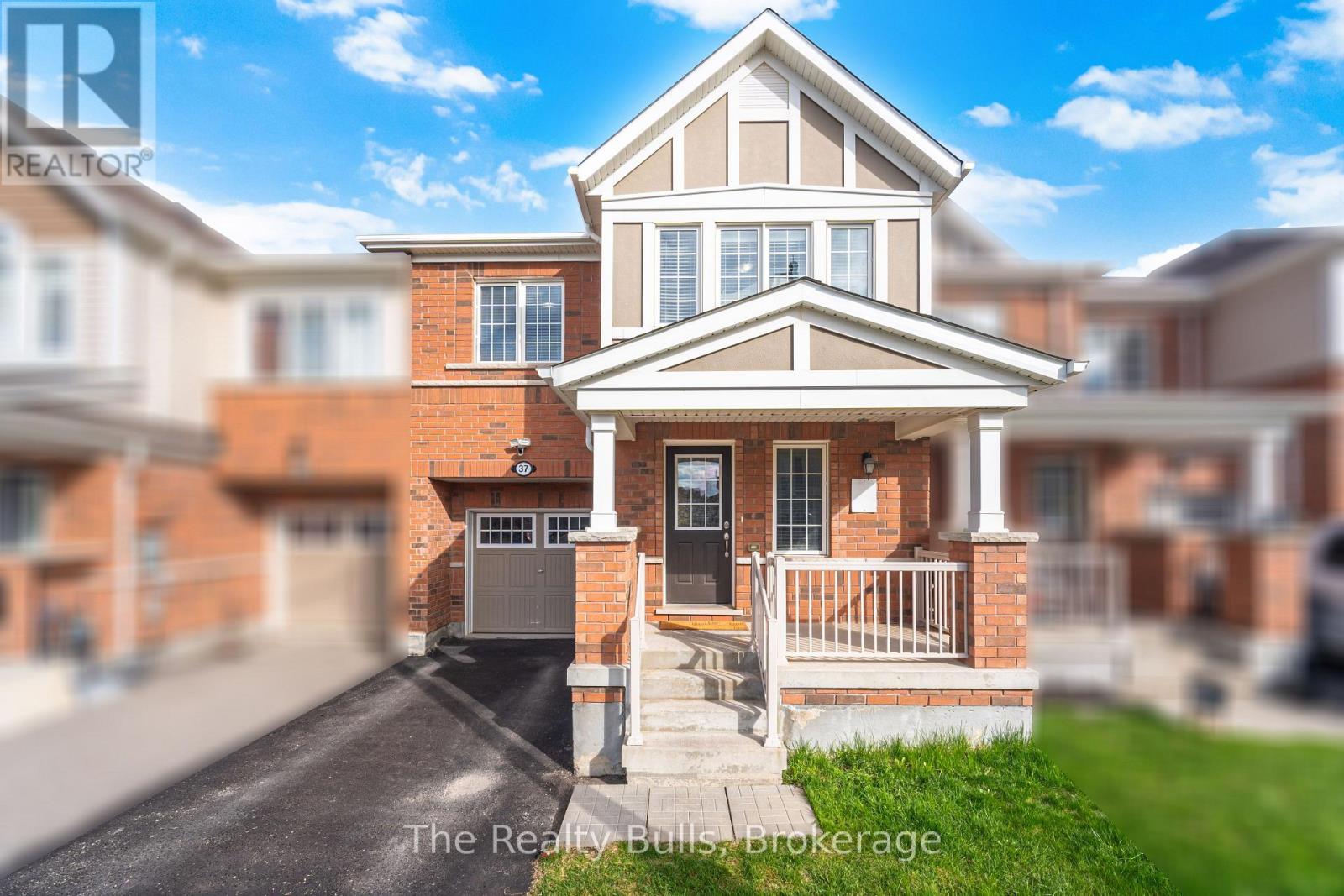 37 Lothbury Drive NW, Brampton, Ontario  L7A 4G6 - Photo 4 - W13071156