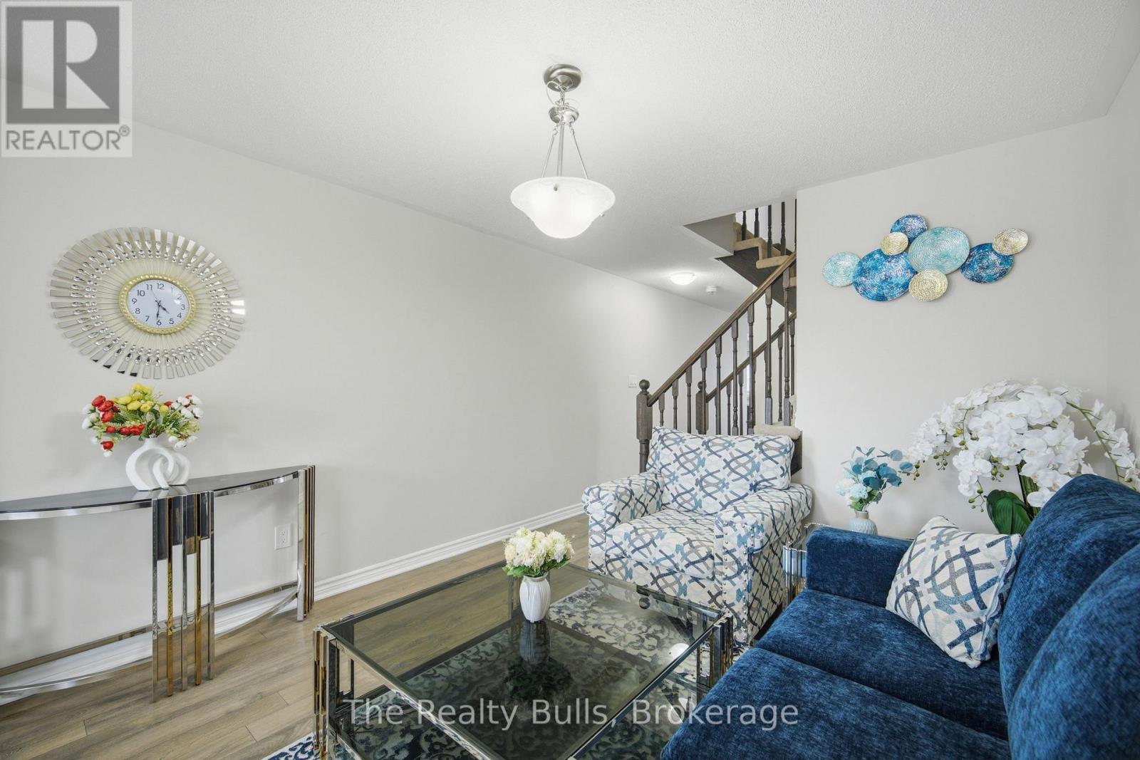 37 Lothbury Drive NW, Brampton, Ontario  L7A 4G6 - Photo 6 - W13071156