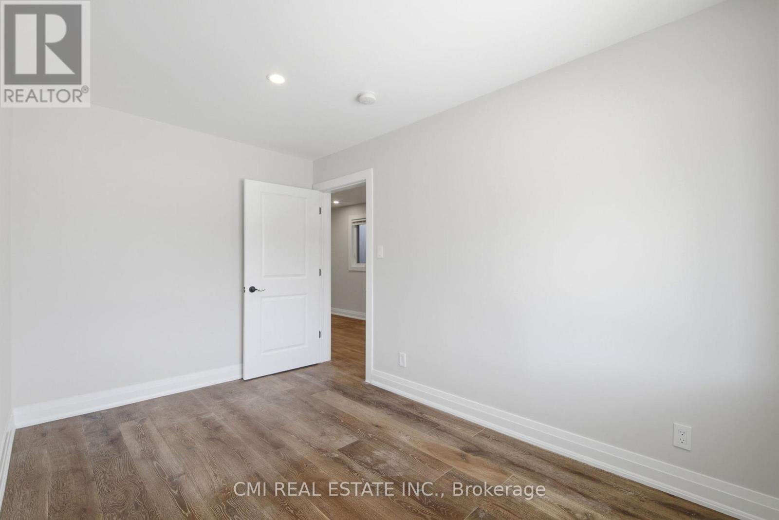 120 Northland Avenue, Toronto, Ontario  M6N 2E2 - Photo 17 - W13071174