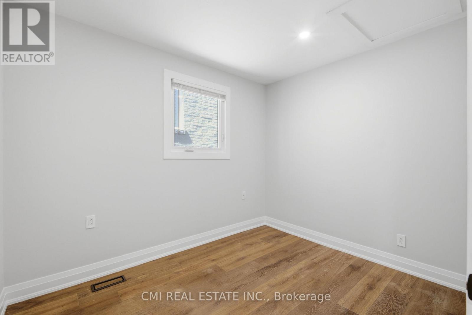 120 Northland Avenue, Toronto, Ontario  M6N 2E2 - Photo 18 - W13071174