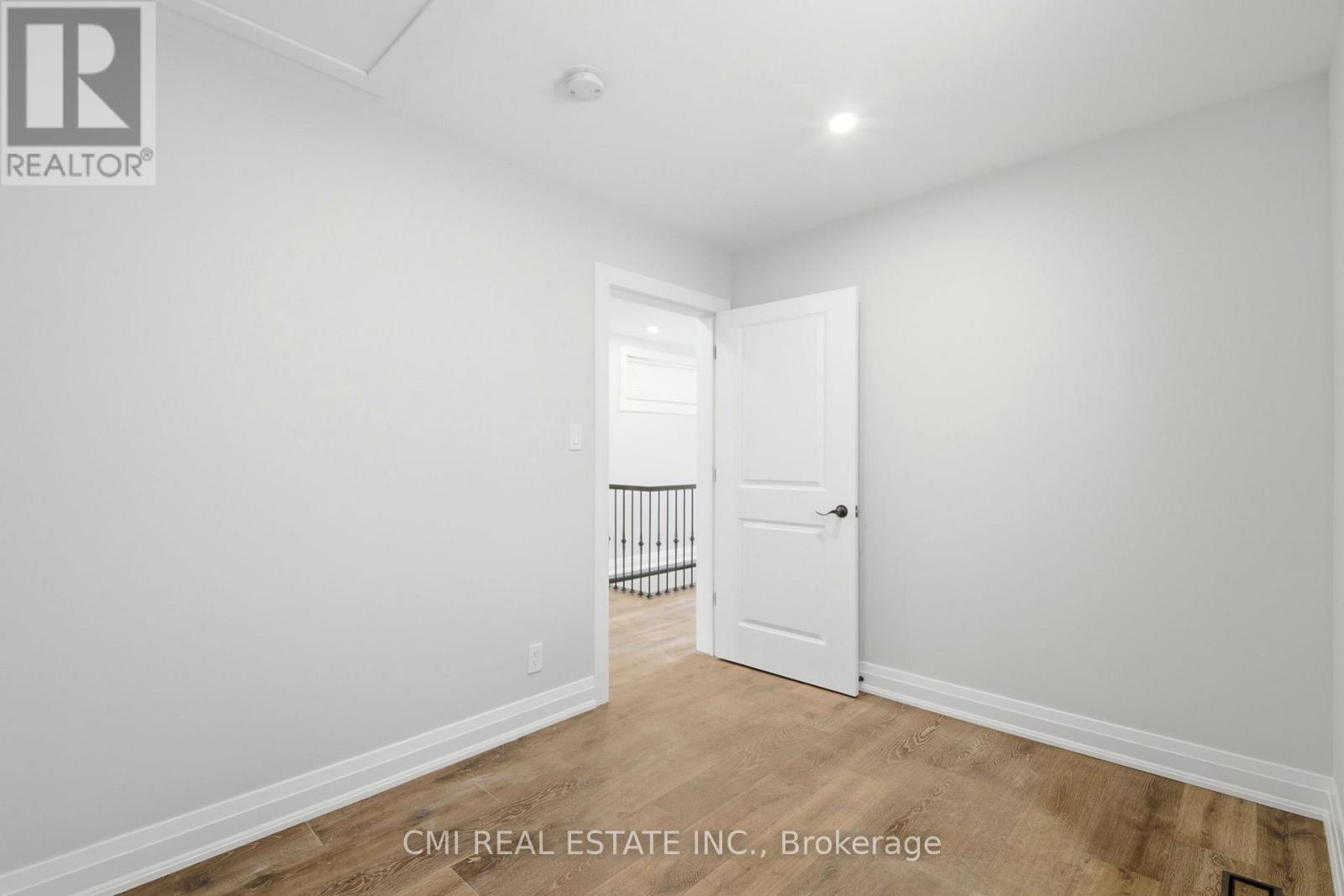 120 Northland Avenue, Toronto, Ontario  M6N 2E2 - Photo 19 - W13071174