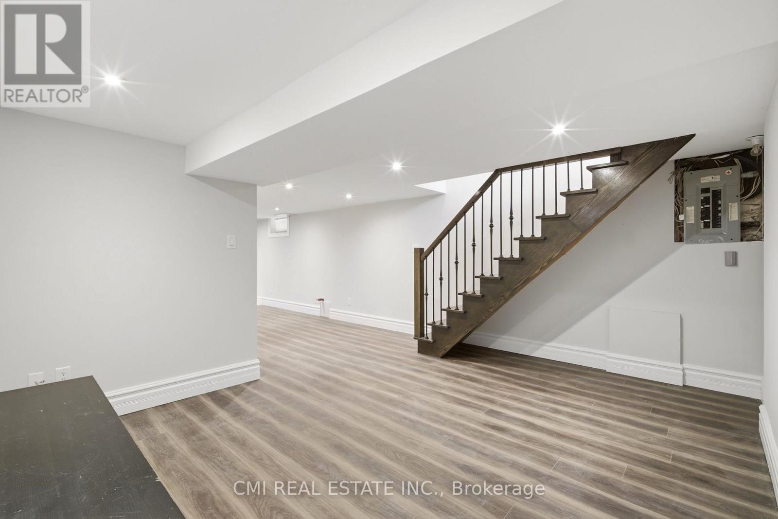 120 Northland Avenue, Toronto, Ontario  M6N 2E2 - Photo 29 - W13071174