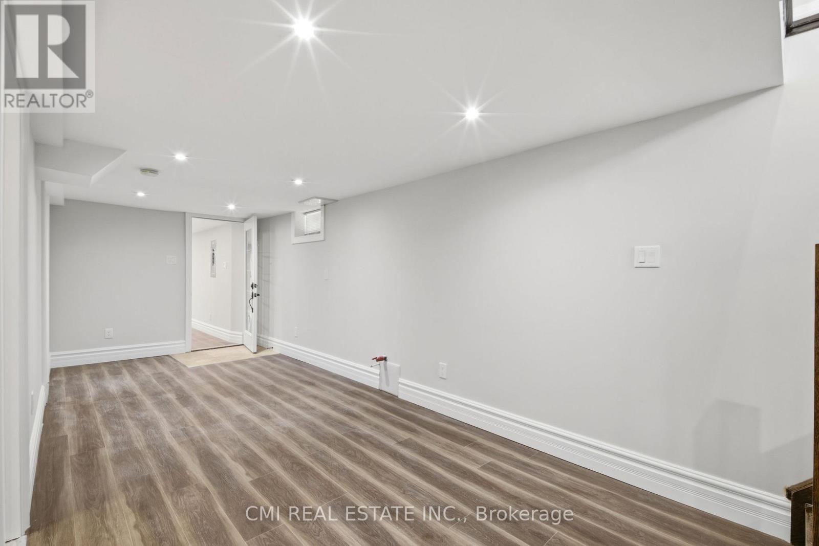 120 Northland Avenue, Toronto, Ontario  M6N 2E2 - Photo 30 - W13071174