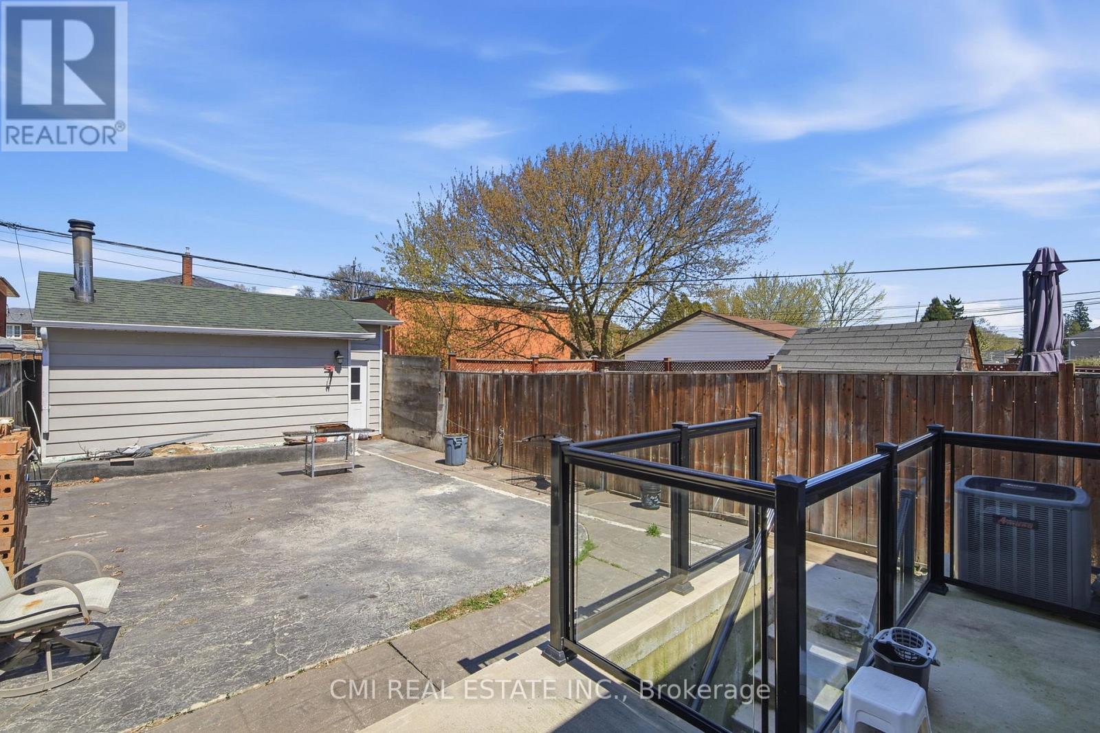 120 Northland Avenue, Toronto, Ontario  M6N 2E2 - Photo 37 - W13071174