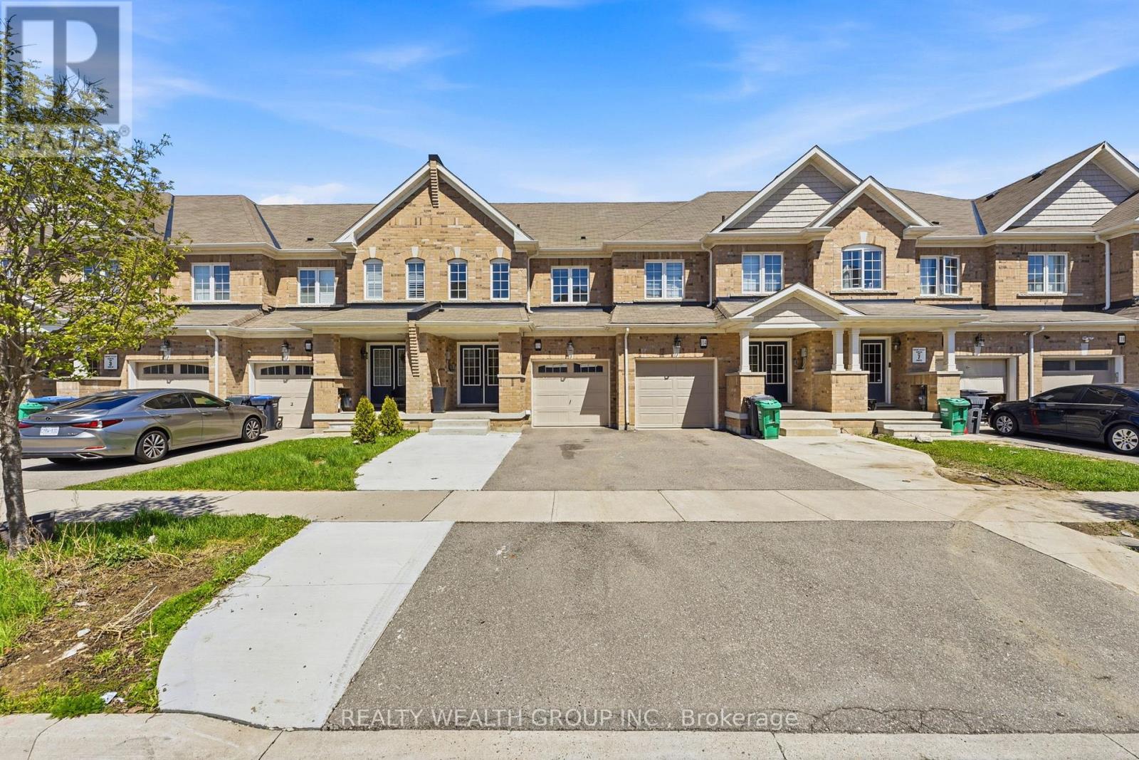 112 Golden Springs Drive, Brampton, Ontario  L7A 4N7 - Photo 1 - W13071236