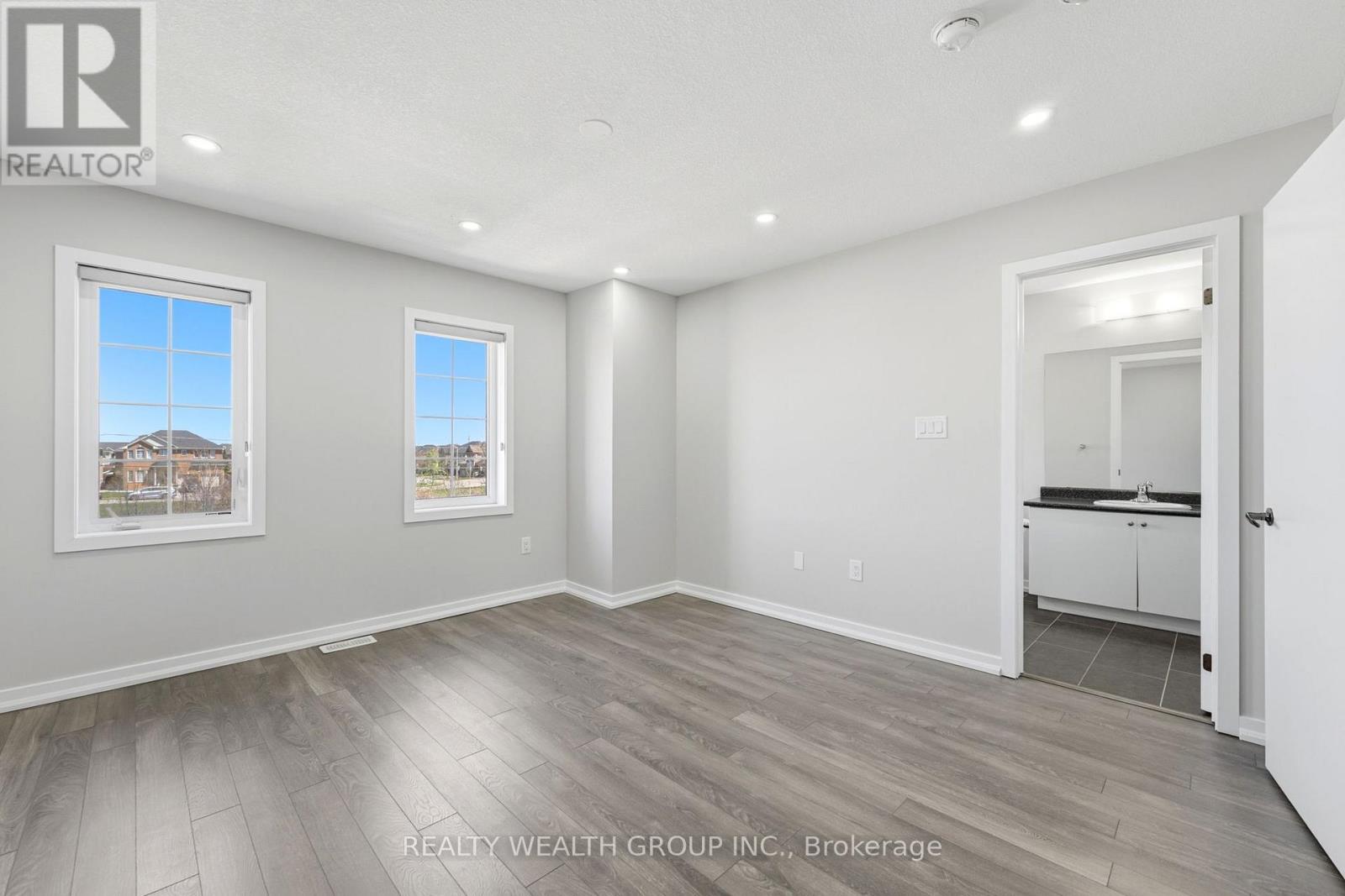 112 Golden Springs Drive, Brampton, Ontario  L7A 4N7 - Photo 14 - W13071236