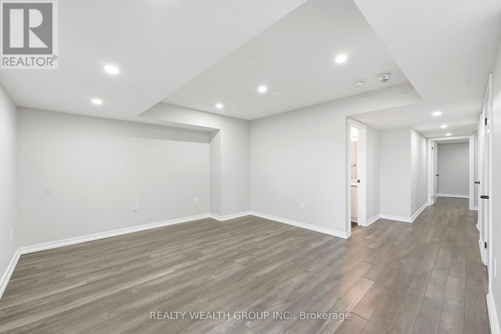 112 Golden Springs Drive, Brampton, Ontario  L7A 4N7 - Photo 28 - W13071236