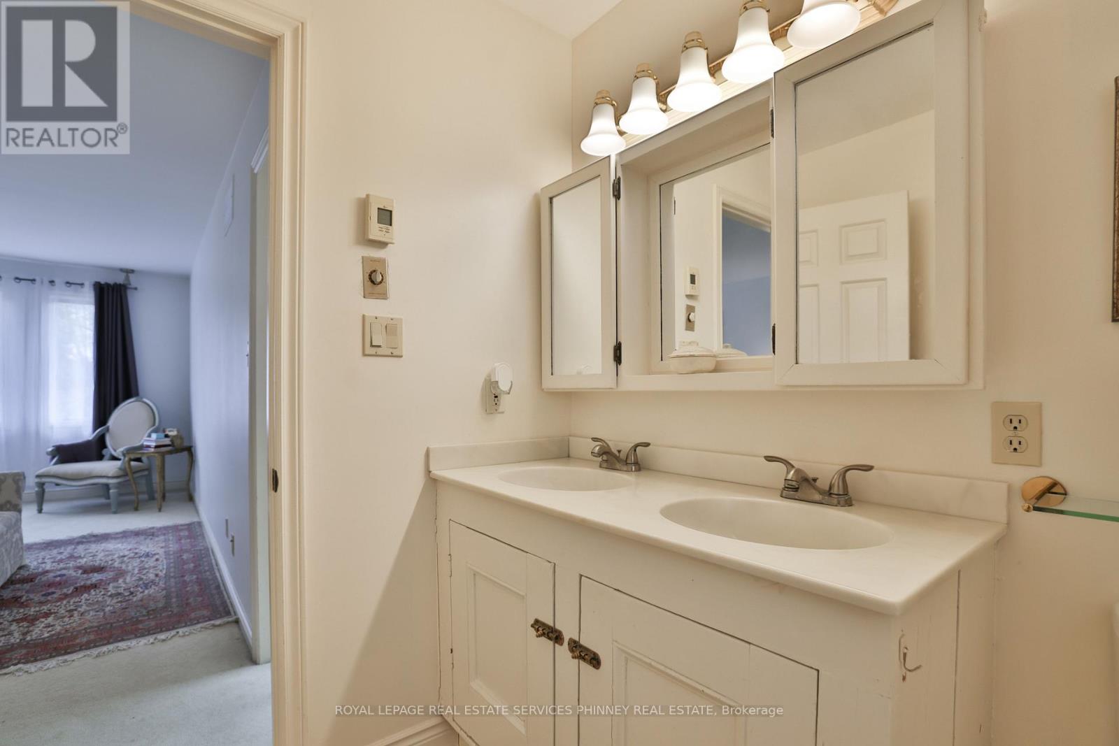 935 Red Pine Crescent, Mississauga, Ontario  L5H 4E7 - Photo 18 - W13071254