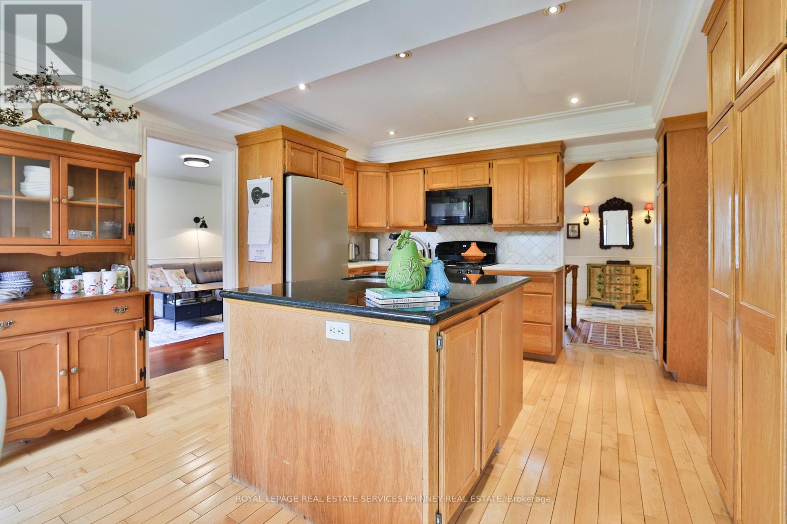 935 Red Pine Crescent, Mississauga, Ontario  L5H 4E7 - Photo 3 - W13071254