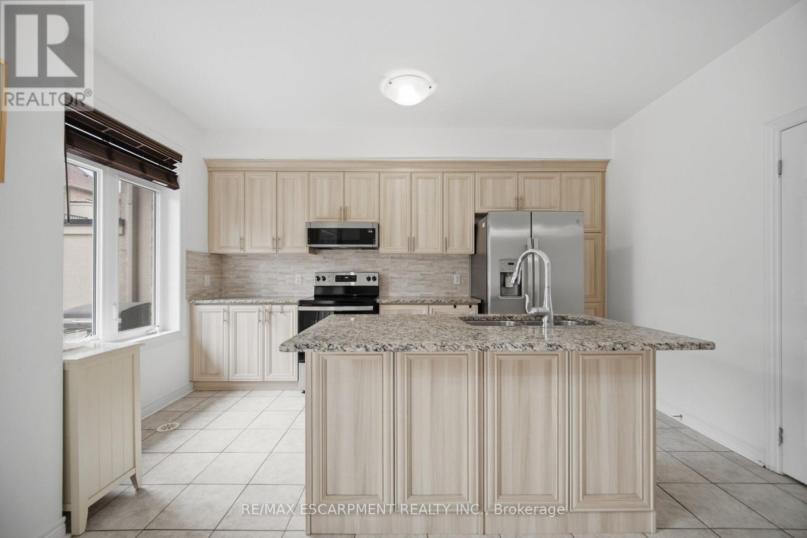 3062 Eberly Woods Drive, Oakville, Ontario  L6M 0T5 - Photo 21 - W13071258