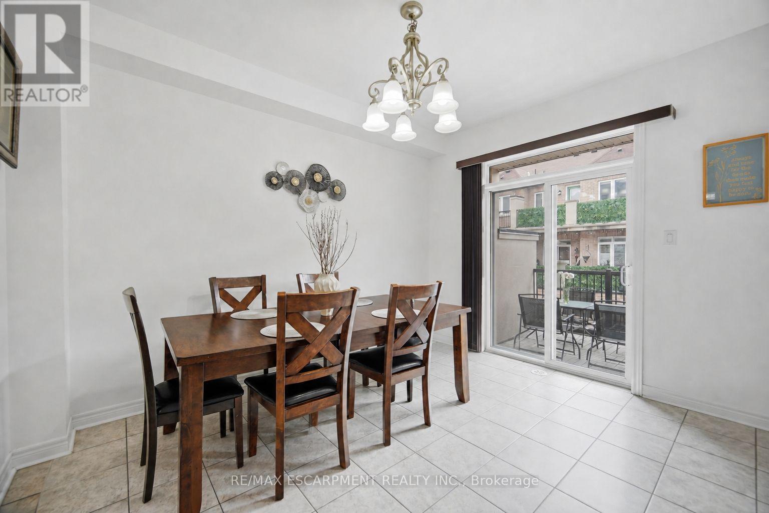 3062 Eberly Woods Drive, Oakville, Ontario  L6M 0T5 - Photo 24 - W13071258